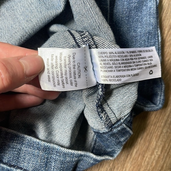 Universal Thread - Denim Dress with Pockets - Picture 7 of 7